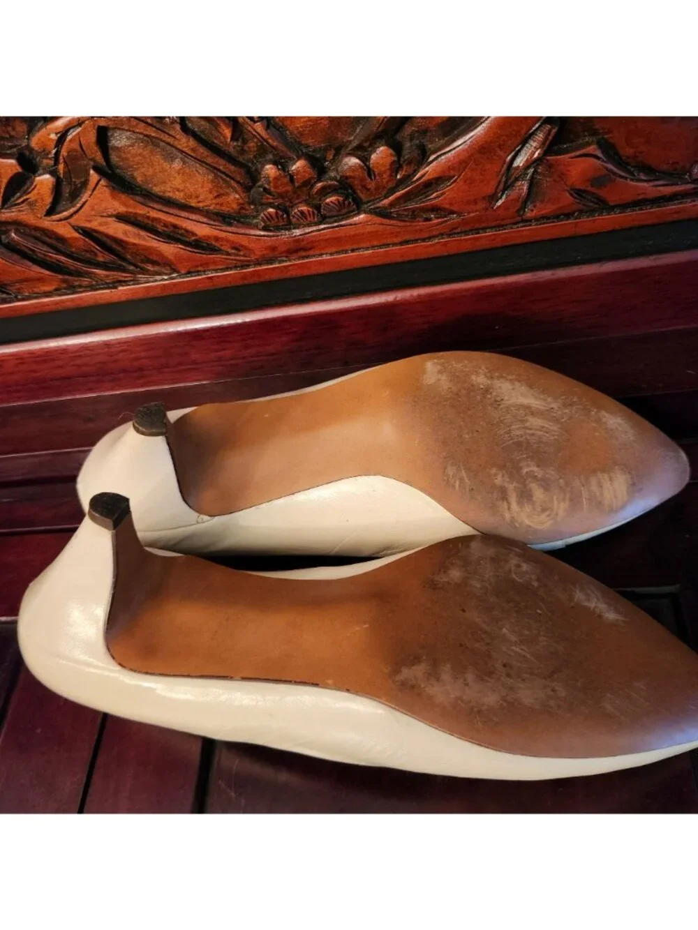 Vintage Joyce Heels Ivory Leather Pointed Toe Pumps With Gold Accent Size 8